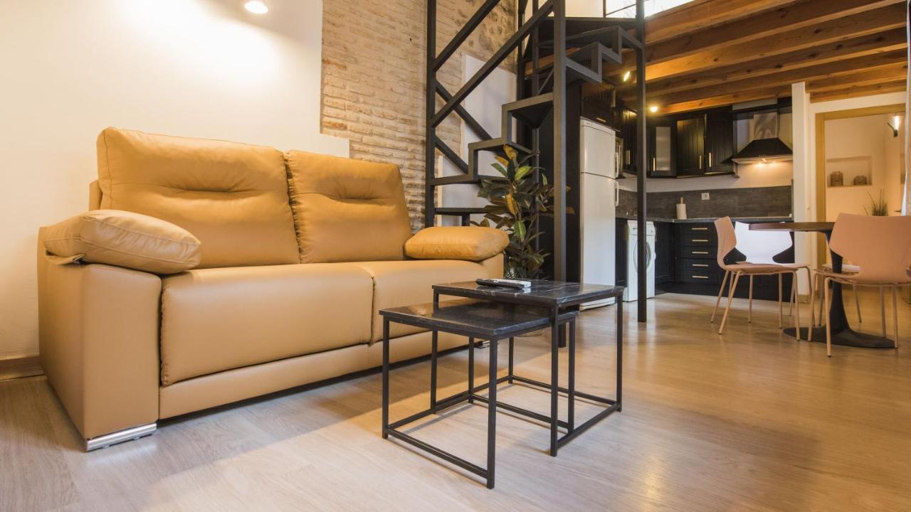 Madera Y Piedra - Apartamentos Aloha Toledo Kültér fotó